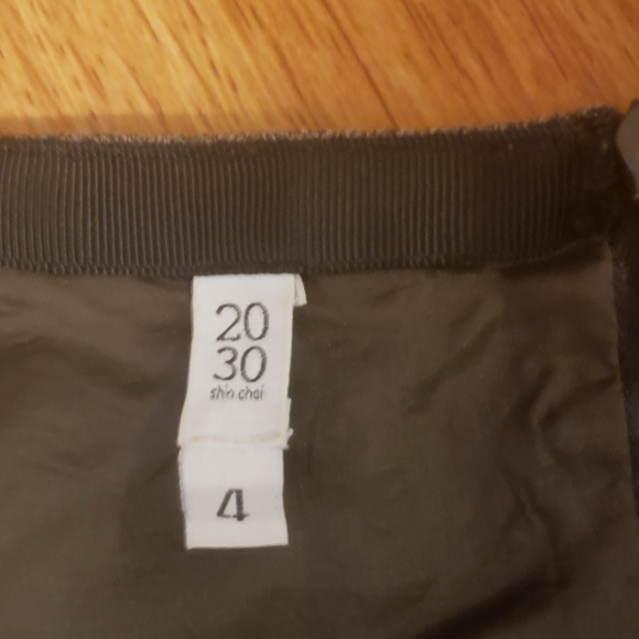 Shin Choi miniskirt worn by an Instagram model - Picture 3 of 3